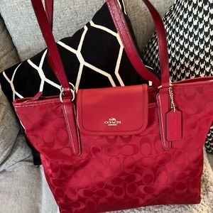 COPY - Coach Ward Sateen signature red tote/ shoulder bag Euc